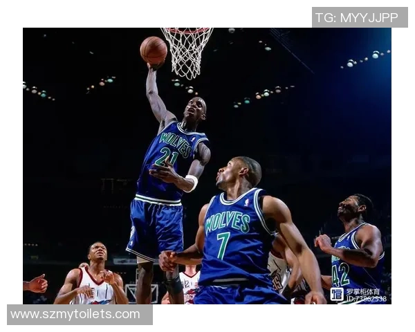 04年加内特领衔森林狼对决湖人经典对抗赛的回顾与分析